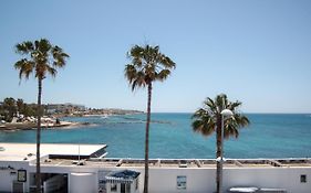 Phaedrus Living Seaview Luxury Flat Lighthouse 53